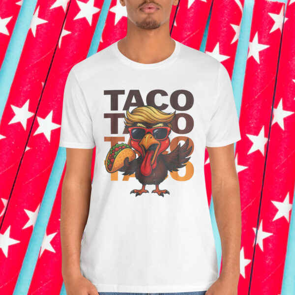 Trump Anti Chicken Out Funny T-Shirt